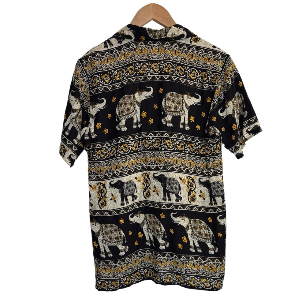 Earthbound Trading co. B & W & yellow elephant pattern short sleeve button up - Picture 3 of 3